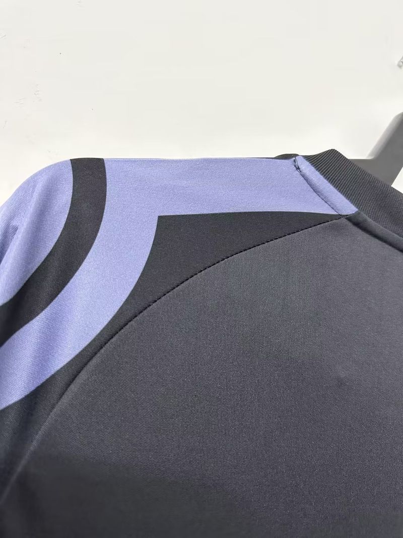 Retro Real Madrid 2016-2017 second away Long Sleeve - Image 4