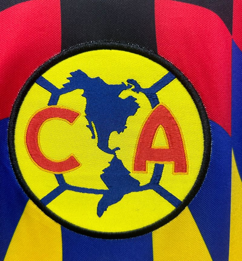 Retro Club América 1995 home game - Image 7