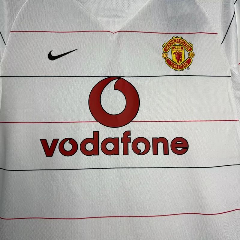 Retro Manchester United 2003-2004 second away game - Image 6