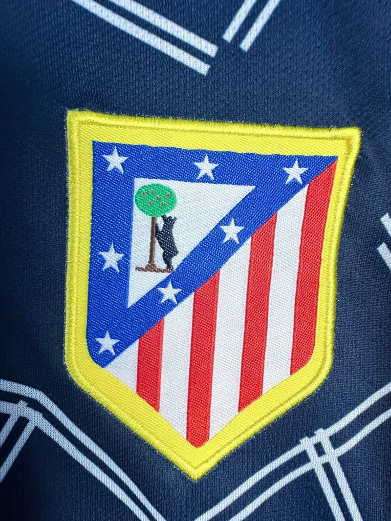 Retro Atletico Madrid 2004-2005 away Long Sleeve - Image 6