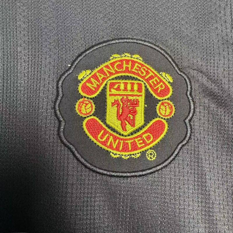Retro Manchester United 2007-2008 away Long Sleeve - Image 8