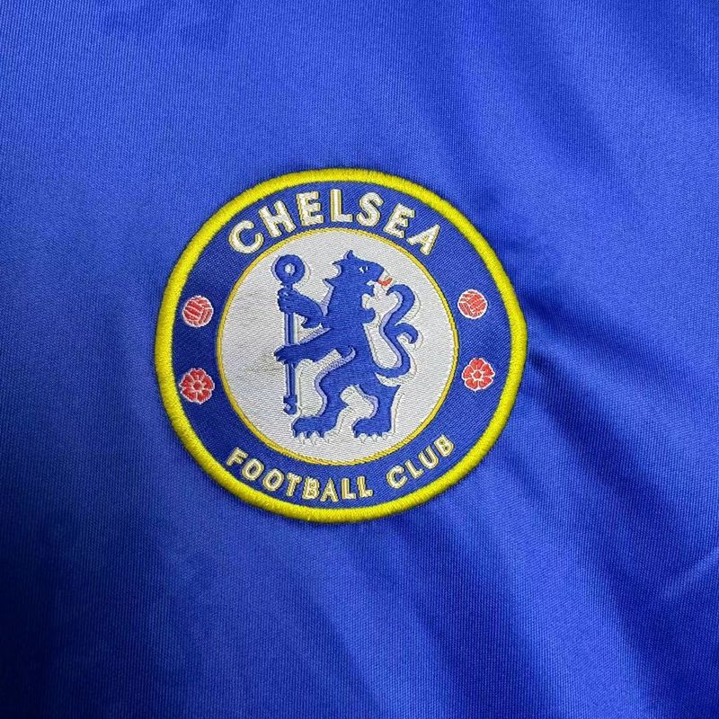 Retro Chelsea FC 2016-2017 home game - Image 6