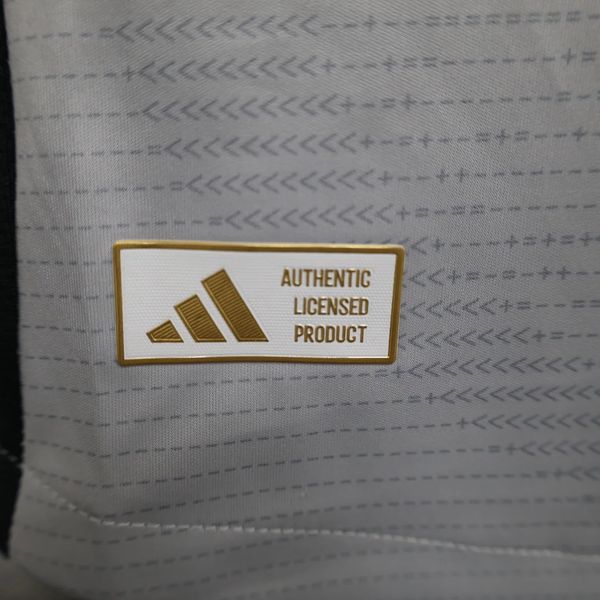 SL Benfica 2024-2025 second away player - Image 7