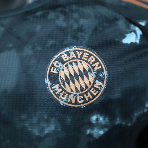 Bayern München 2024-2025 away player - Image 7