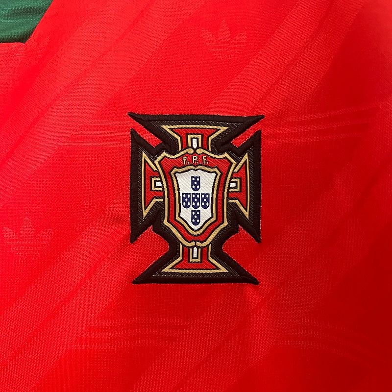Retro Portugal national 1992-1994 home game - Image 6