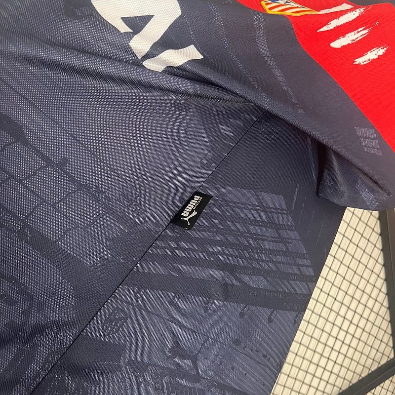 Retro Atletico Madrid 1996-1997 away game - Image 7