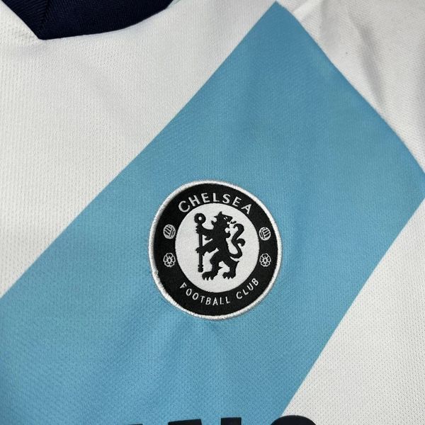 Retro Chelsea FC 2012-2013 away game - Image 7