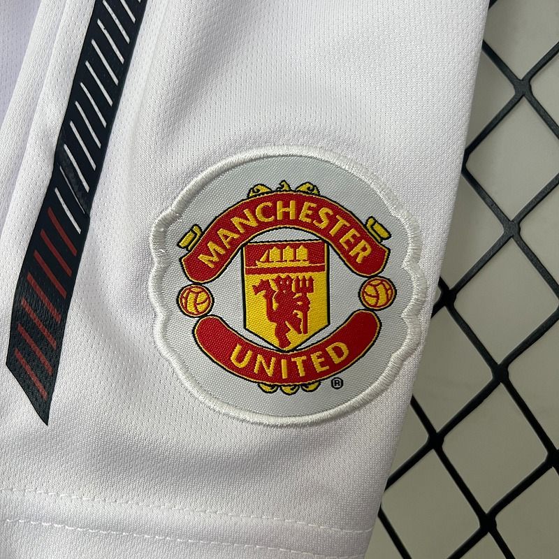 Retro Kid Size Manchester United 2010-2011 home game - Image 7