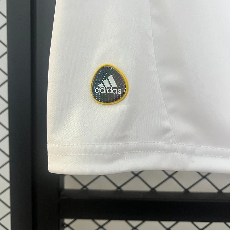 Retro Olympique Lyonnais 2010-2011 home - Image 9
