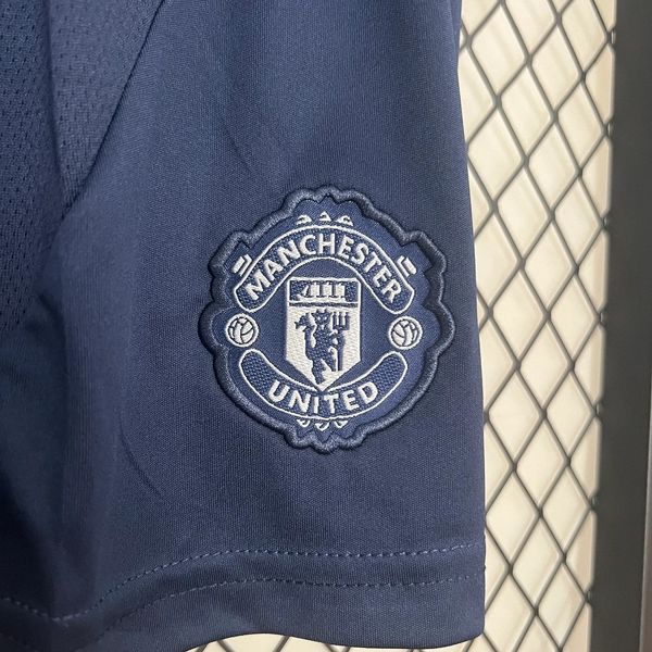 Kid Size Manchester United 2024-2025 away game - Image 8