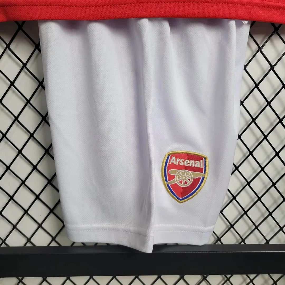Retro Kid Size Arsenal FC 2004-2005 home game - Image 9