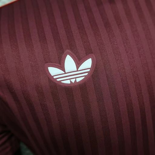 Bayern München 2025-2026 125th Anniversary player - Image 7