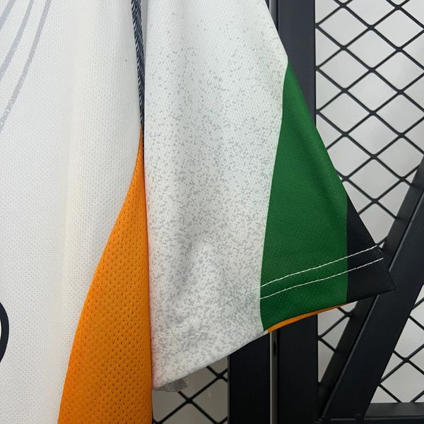 Venezia FC 2024-2025 away game - Image 7