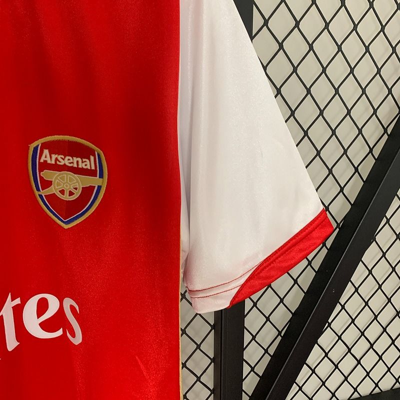 Retro Arsenal FC 2006-2008 home game - Image 6