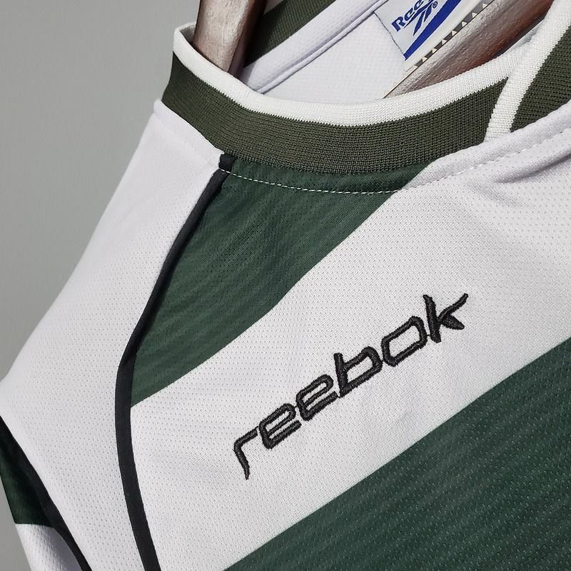 Retro Sporting Lisbon 2001-2003 home - Image 6
