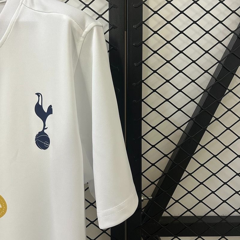 Tottenham Hotspur 2025-2026 pre-training - Image 6