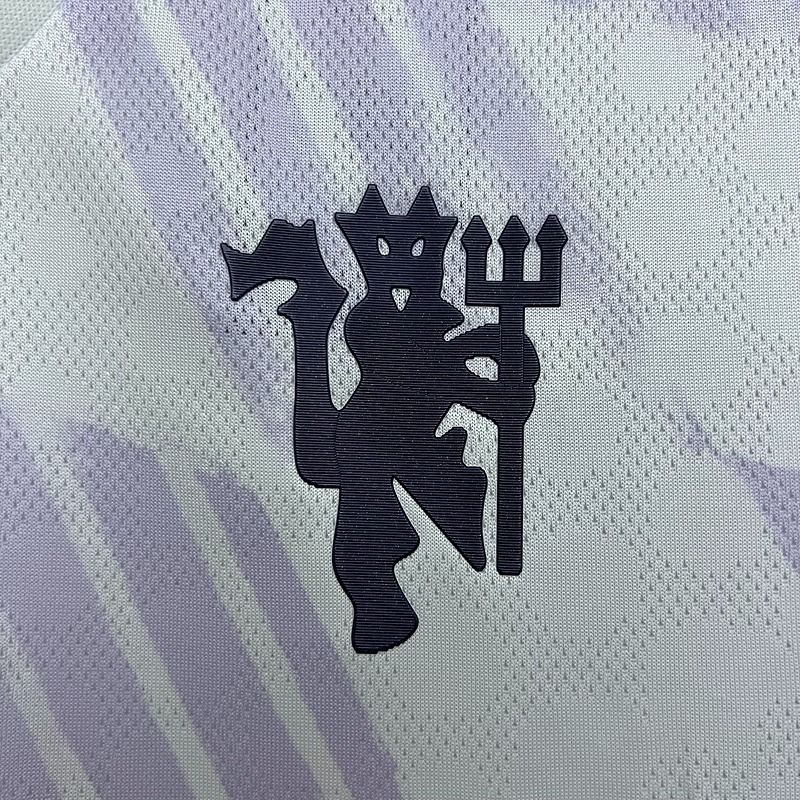 Manchester United 2025-2026 away - Image 6