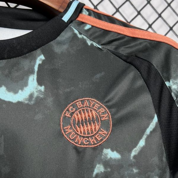Kid Size Bayern München 2024-2025 away game - Image 6