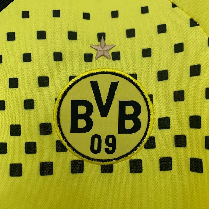 Retro BVB Dortmund 2011-2012 home - Image 6