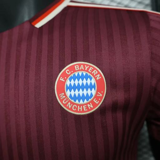 Bayern München 2025-2026 125th Anniversary player - Image 6