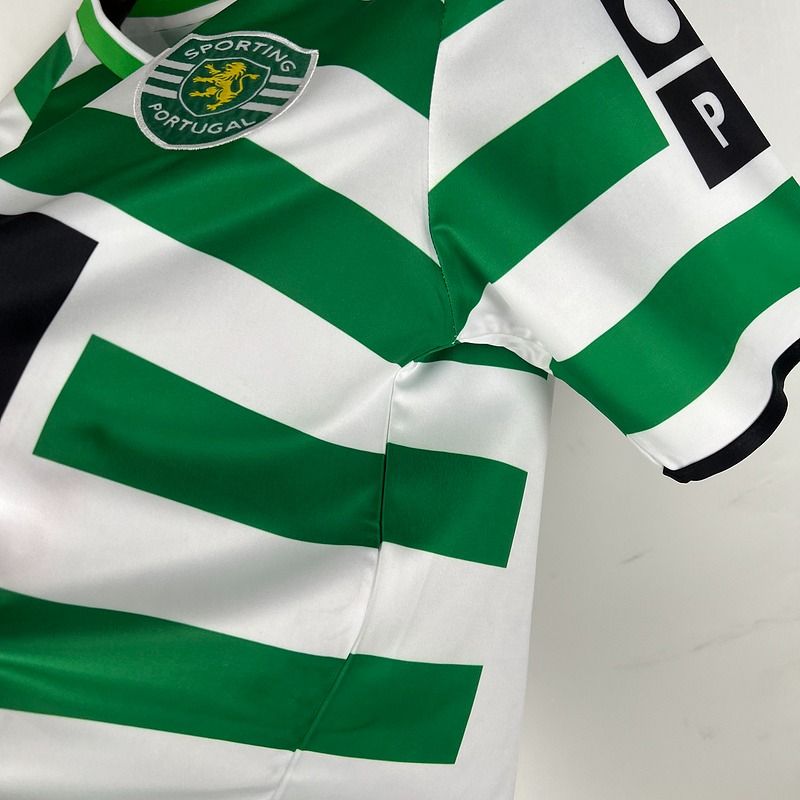 Retro Sporting Lisbon 2003-2004 home game - Image 6