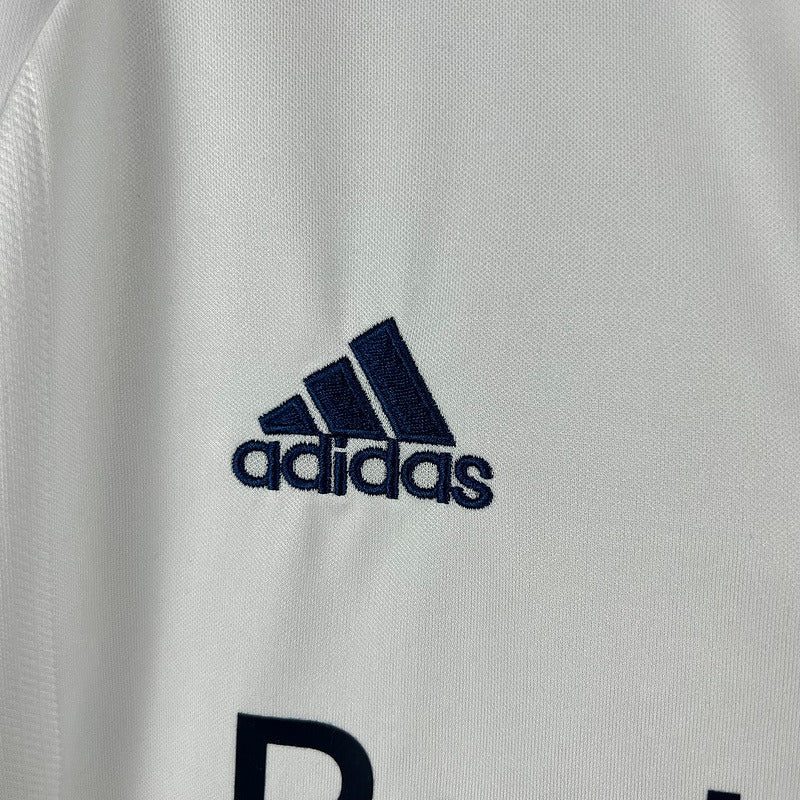 Retro Real Madrid 2001-2002 home game - Image 8