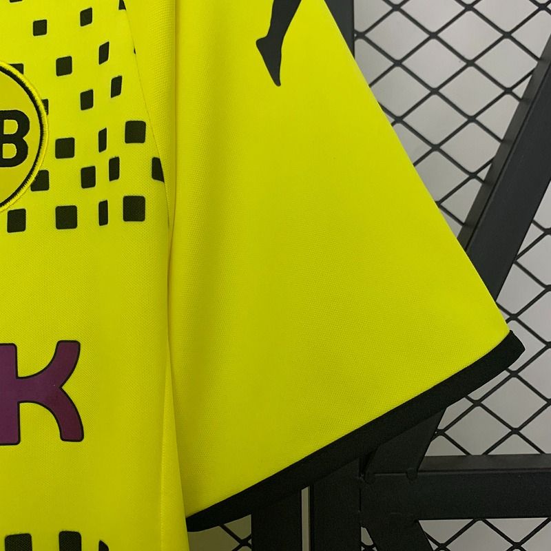 Retro BVB Dortmund 2011-2012 home - Image 8