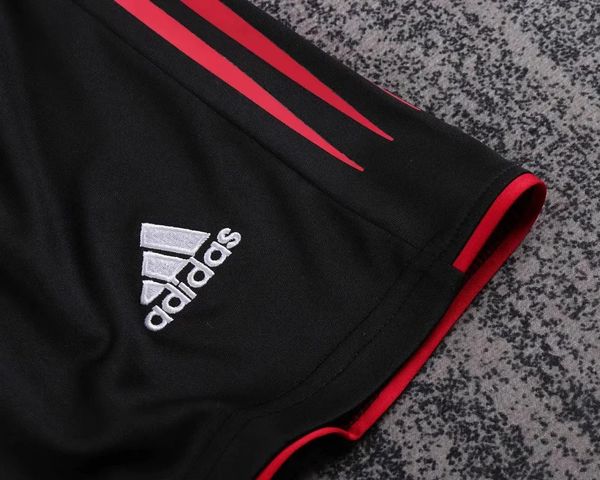 Retro Kid Size AC Milan 2004-2005 home game - Image 7