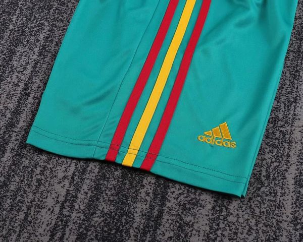 Retro Kid Size Spain national 2010 Goalkeeper - Image 8
