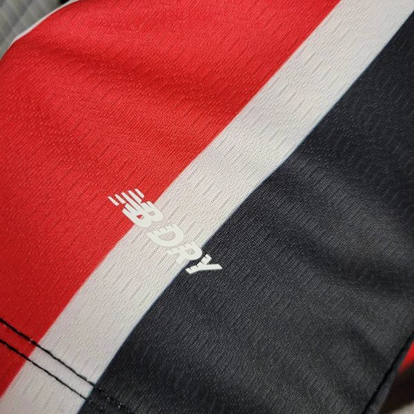 São Paulo FC 2024-2025 away game - Image 9