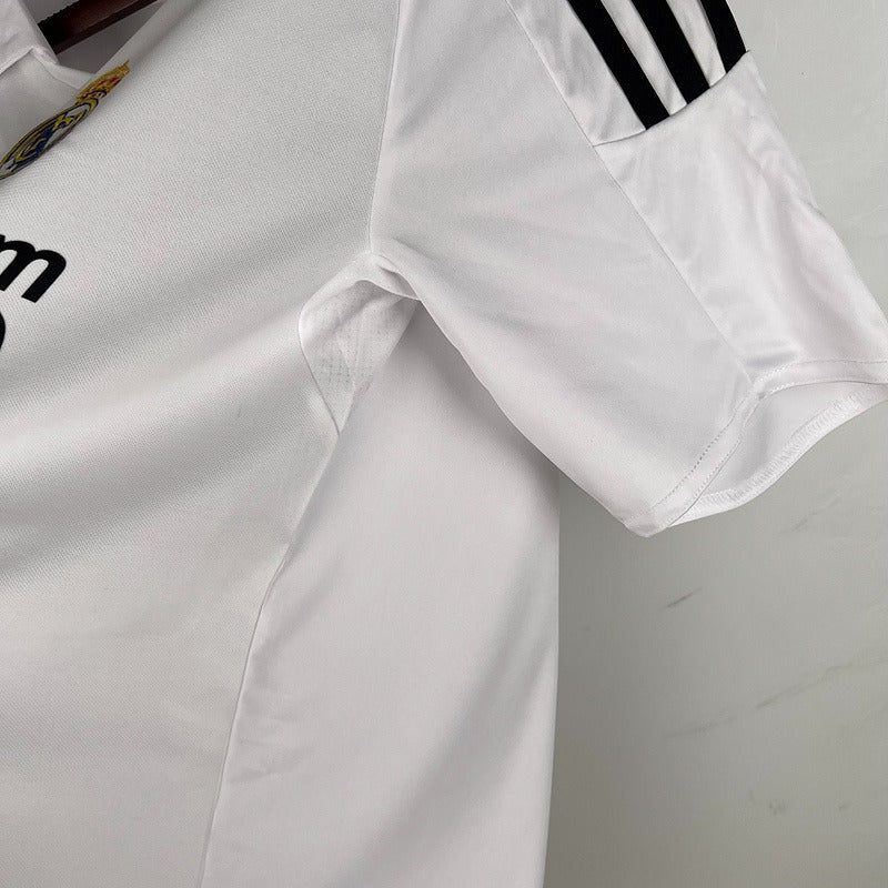 Retro Real Madrid 2008-2009 home game - Image 6