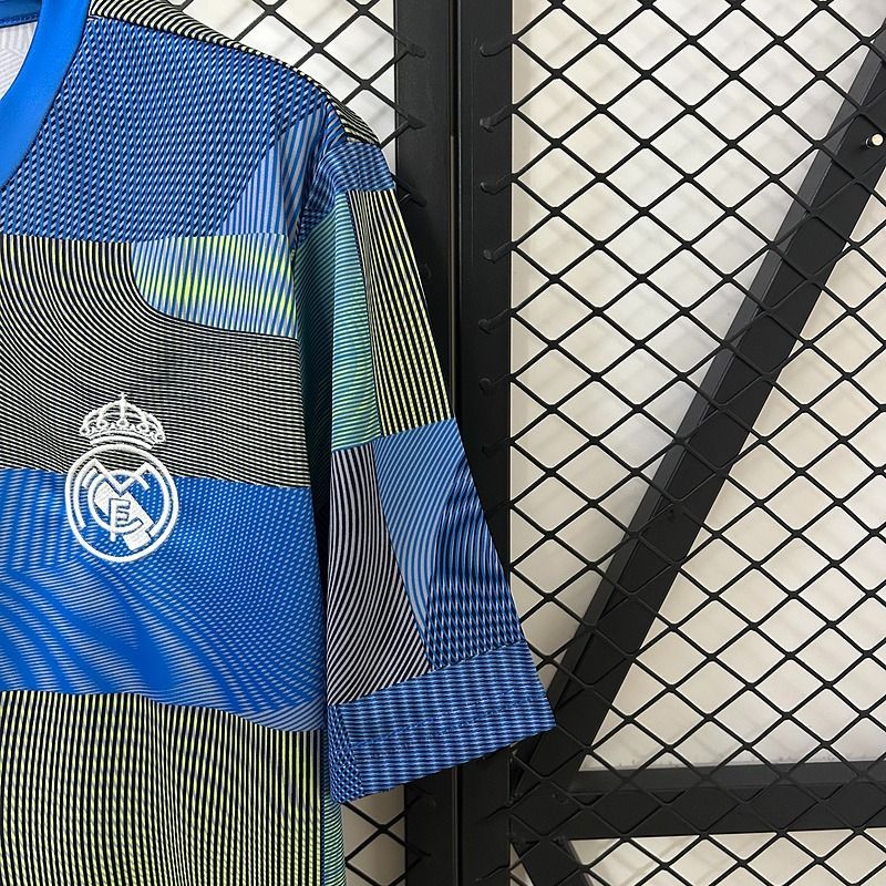 Real Madrid 2025-2026 training shirt - Image 8