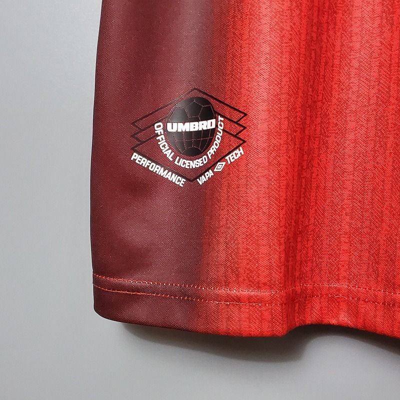 Retro Manchester United 1996-1997 home game - Image 7