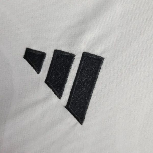 CR Flamengo 2024-2025 away game - Image 8