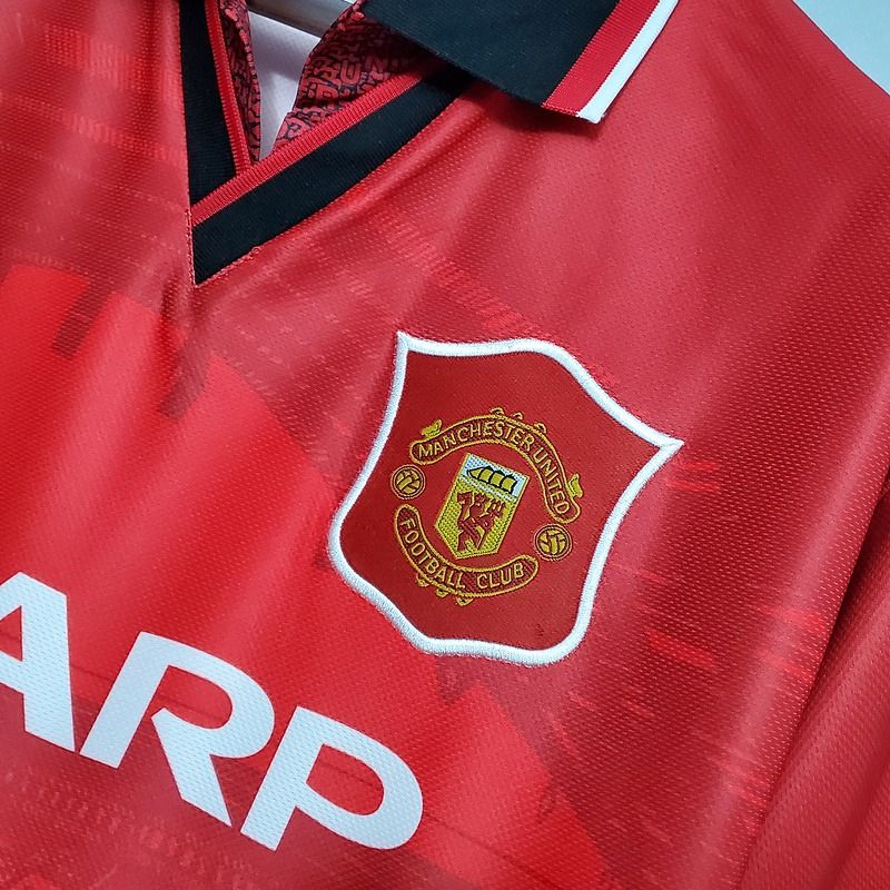 Retro Manchester United 1994-1996 home game - Image 6
