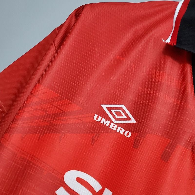 Retro Manchester United 1994-1996 home game - Image 7
